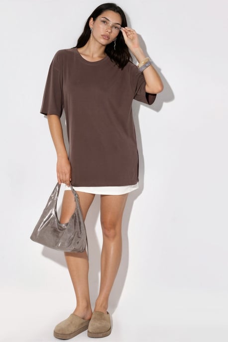 T-shirt met korte mouwen en slitsdetails op de ronde hals - Image 4