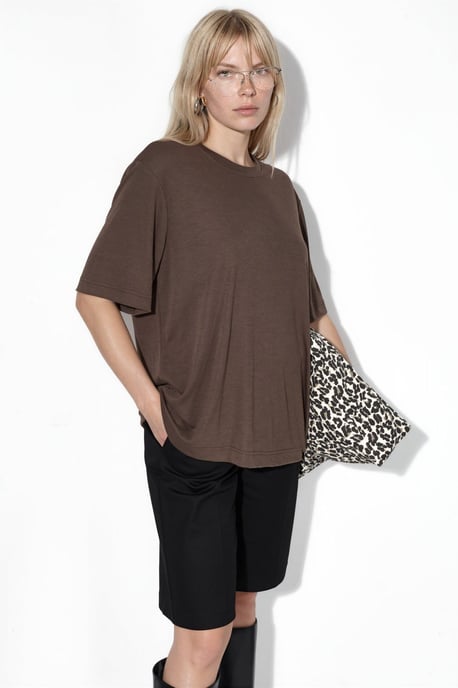 Oversized Crew Neck Ribbed T-Shirt - Image 4