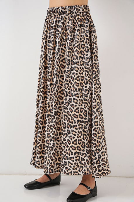 Maxi Skirt with Elastic Waist - Image 2
