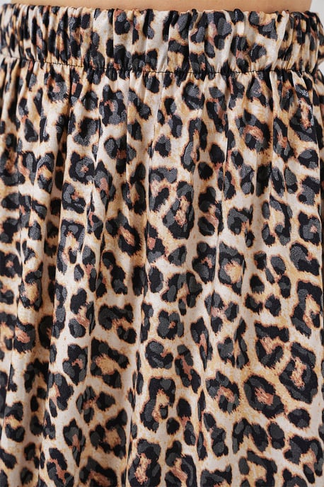 Maxi Skirt with Elastic Waist - Image 5