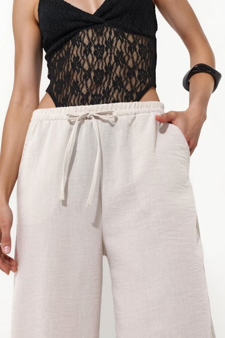 Women's Textured Polyester Jogger Pants - Image 5