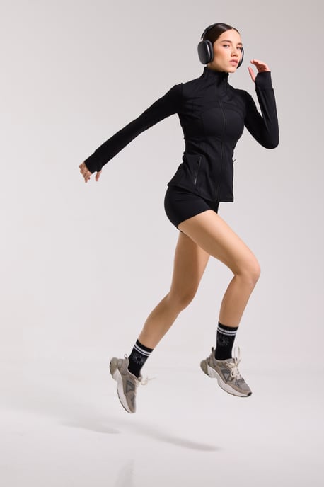 Arya Jack - Image 4