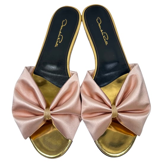 Oscar De La Renta – Rosa satin med rosettdetaljer - Image 4