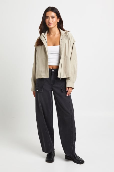Mid Waist Cargo Utility Barrel Jean - Image 1