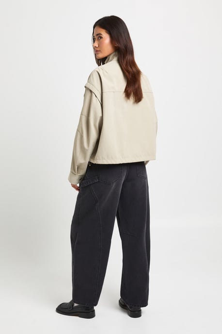 Mid Waist Cargo Utility Barrel Jean - Image 2