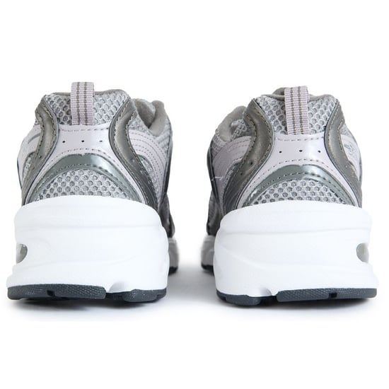 New Balance 530 Trainers - Image 3