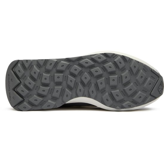 New Balance 370 Trainers - Image 4