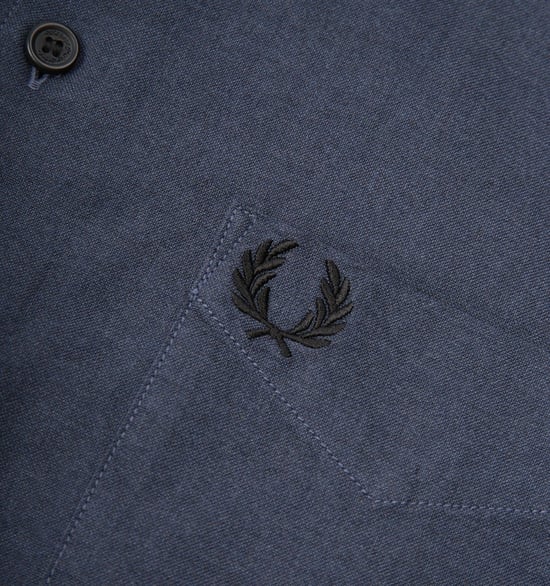 Men's Fred Perry Pocket Detail Oxford Short Sleeve Shirt in Navy - Image 4