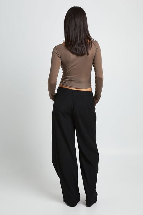 Wrap Pleat Detail Barrel Leg Trousers - Image 2