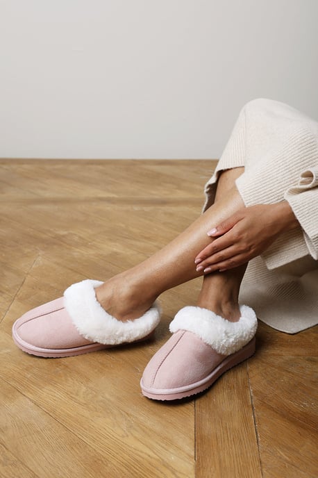 Where's That From Womens Inaya Mule Slippers With Faux Fur Collar Trim - Image 2