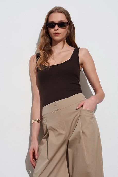 Slim Fit Sleeveless Jersey Cami Blouse - Image 4