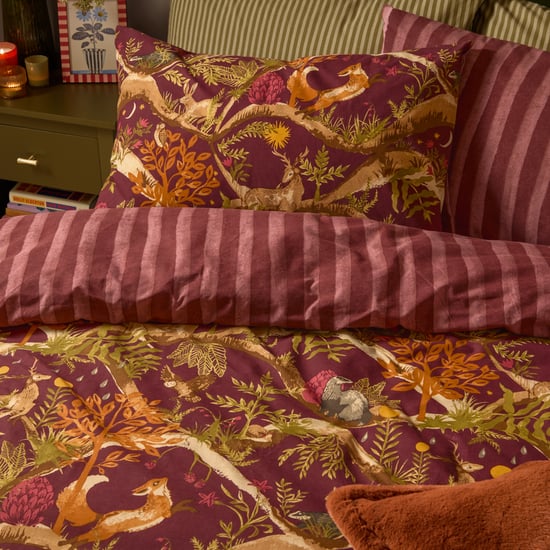 Furn Nya Woodland Reversible Printed Duvet Cover Set, Burgundy - Image 3