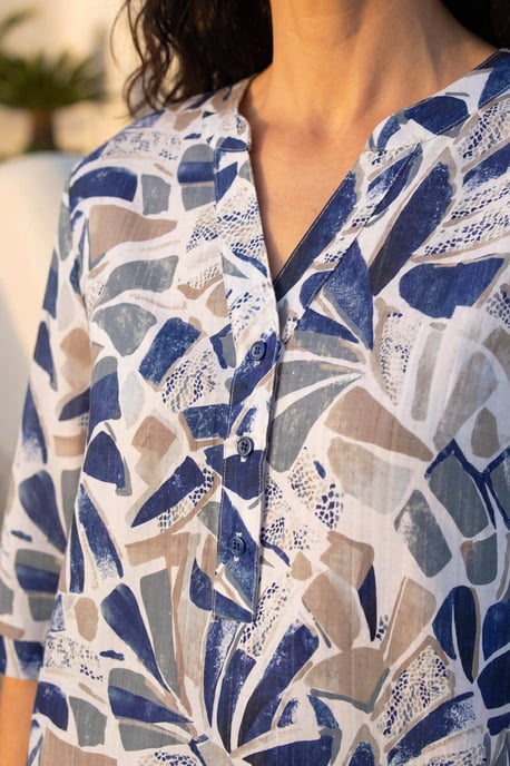 Classic Abstract Print V-Neck Top - Image 4