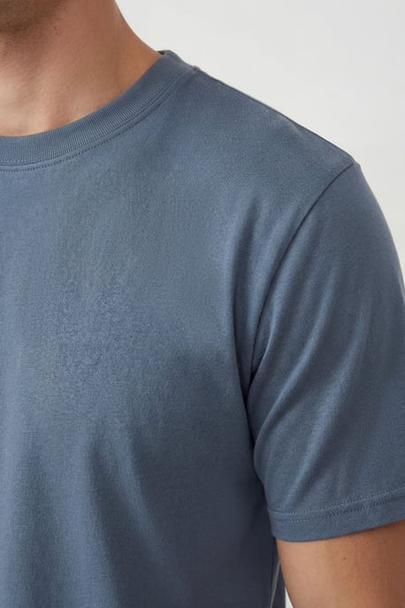 Essential Regular Fit T-Shirt - Image 3