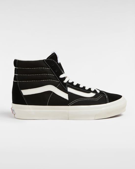 Clash The Wall Sneakers - Image 1