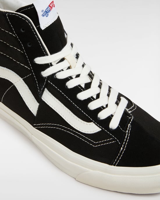 Clash The Wall Sneakers - Image 4