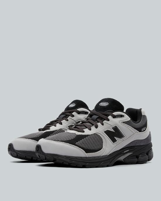 2002R Trainer - Image 2