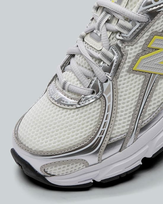 Junior 740 Trainer - Image 5