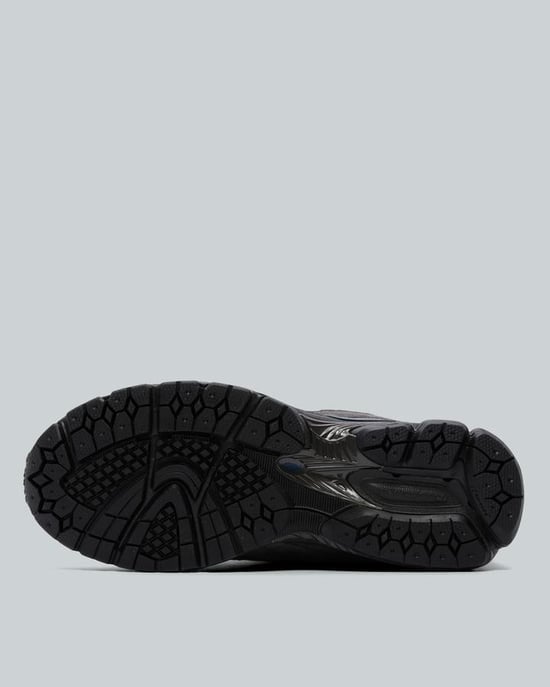 2002R Trainer - Image 4