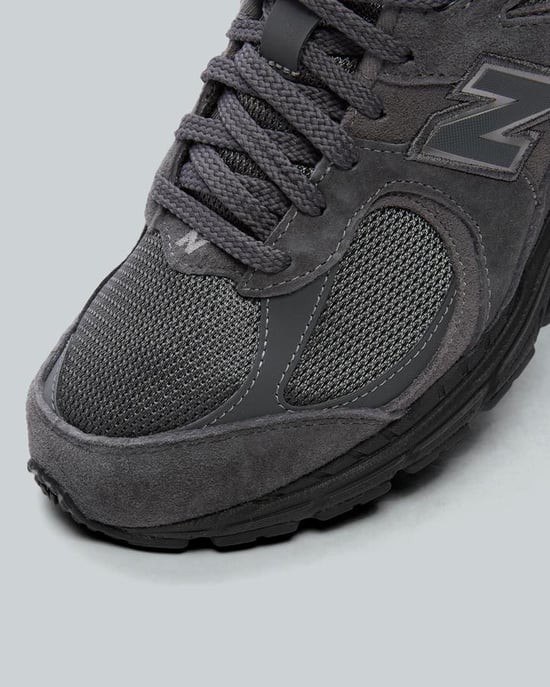 2002R Trainer - Image 5