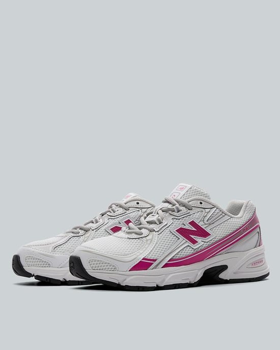 Junior 740 Trainer - Image 2