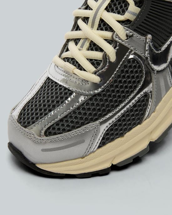 Junior Zoom Vomero 5 Trainer - Image 4