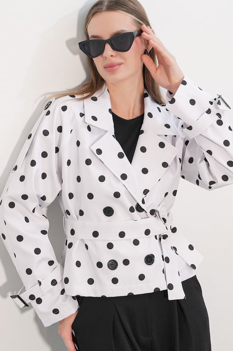 Short Belted Trench Coat - Image 6