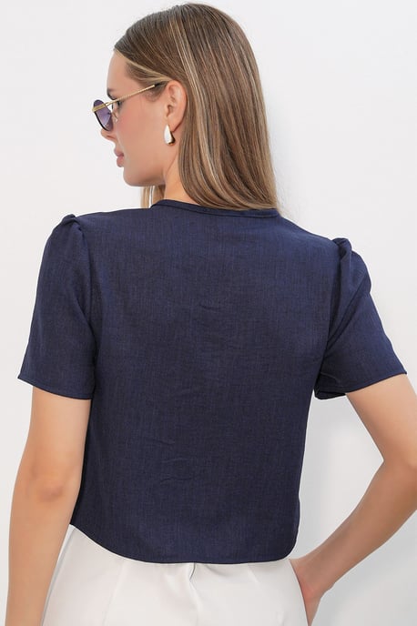 Textured V-Neck Linen Blend Crop Top - Image 6