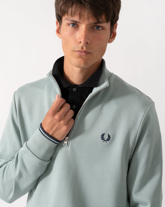 Regular Fit Long Sleeve Logo Detail Sweatshirt in Pale Green - Image 3