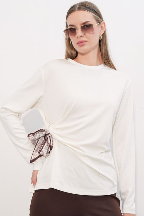 Dames Langsleeve Crew Neck Top Met Strikdetail - Image 3