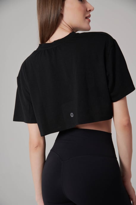 Crop T-shirt - Image 4
