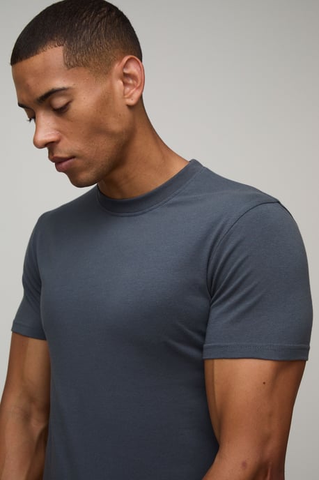 Essential Muscle Fit T-Shirt - Image 3