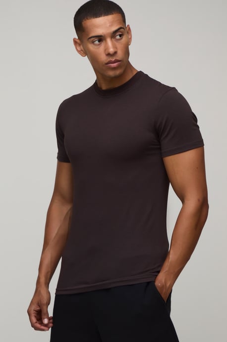 Essential Muscle Fit T-Shirt - Image 1