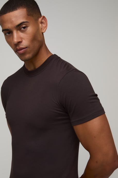 Essential Muscle Fit T-Shirt - Image 3