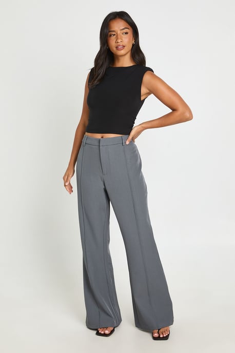 Petite Boohoo Basics Tailored Flare Trouser - Image 1