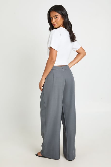 Petite Boohoo Basics Tailored Wide Leg Trouser - Image 2