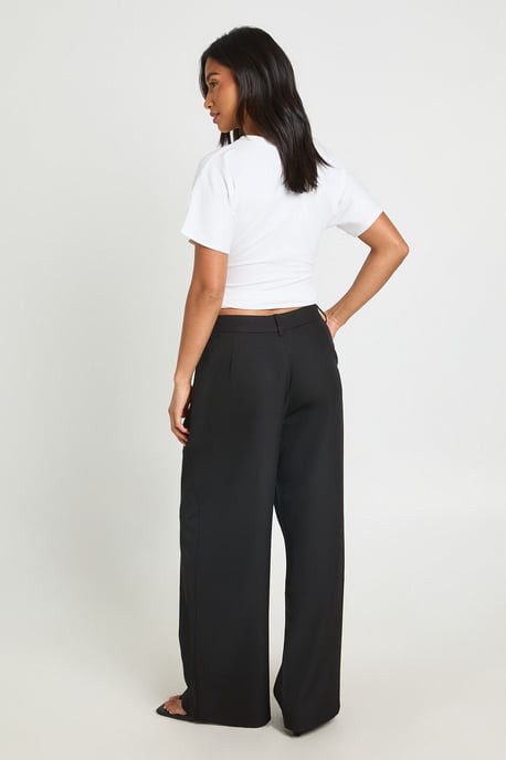 Petite Boohoo Basics Tailored Wide Leg Trouser - Image 2
