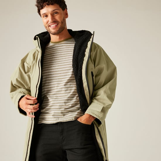 Regatta Outdoor Active Unisex Waterproof Zip Beach Surfing Changing Robe - Image 5