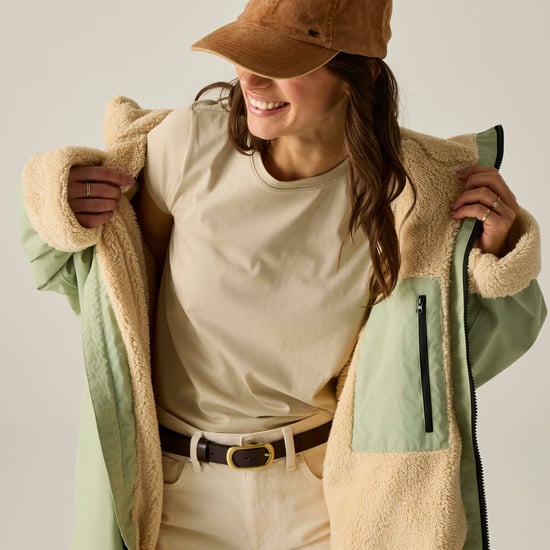 Regatta Outdoor Active Unisex Waterproof Zip Beach Surfing Changing Robe - Image 3