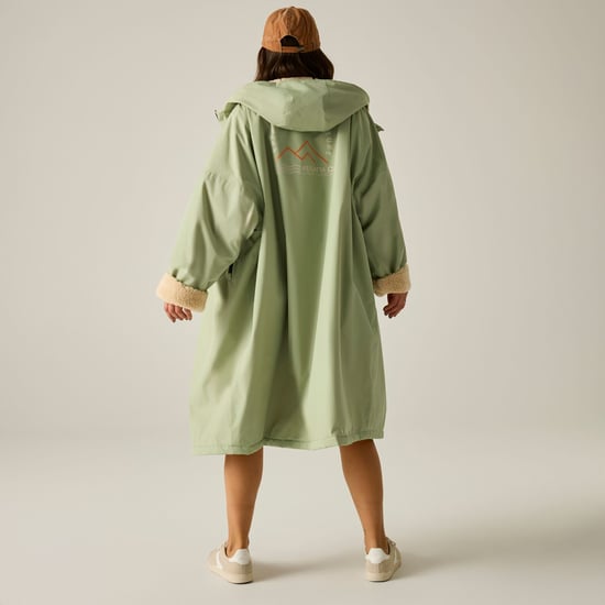 Regatta Outdoor Active Unisex Waterproof Zip Beach Surfing Changing Robe - Image 4