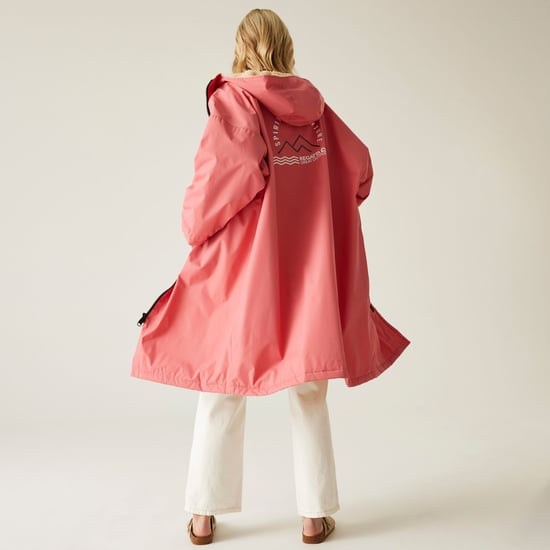 Regatta Outdoor Active Unisex Waterproof Zip Beach Surfing Changing Robe - Image 2