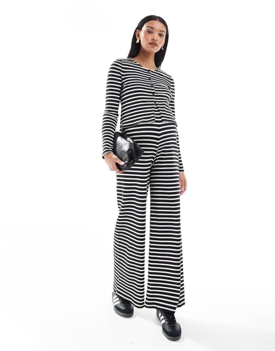 Mamalicious Maternity buttondown jersey cardigan co-ord in mono stripe - Image 2