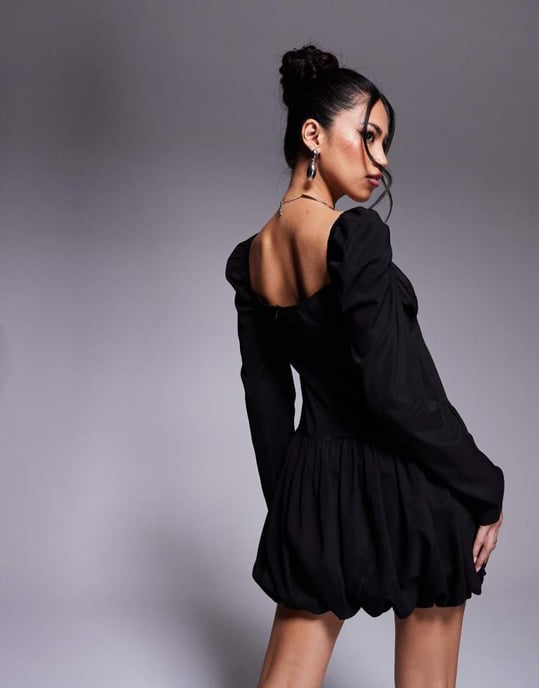 In The Style x Perrie Sian exclusive long sleeve puffball mini dress in black - Image 3