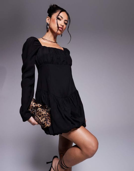 In The Style x Perrie Sian exclusive long sleeve puffball mini dress in black - Image 4