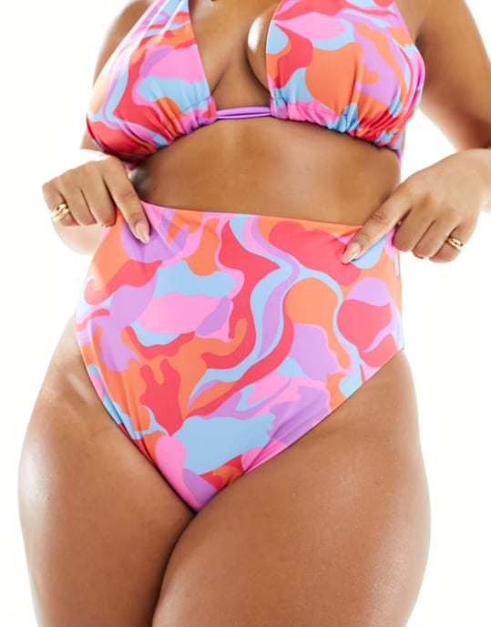 ASOS DESIGN Curve reversible high leg high waist bikini bottom in abstract print - Image 2