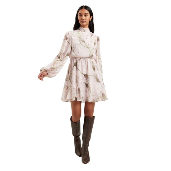 Ted Baker Arakas Bedrukte Jurk Met Lange Mouwen En Strik Bij De Hals In Lichtroze - Image 3