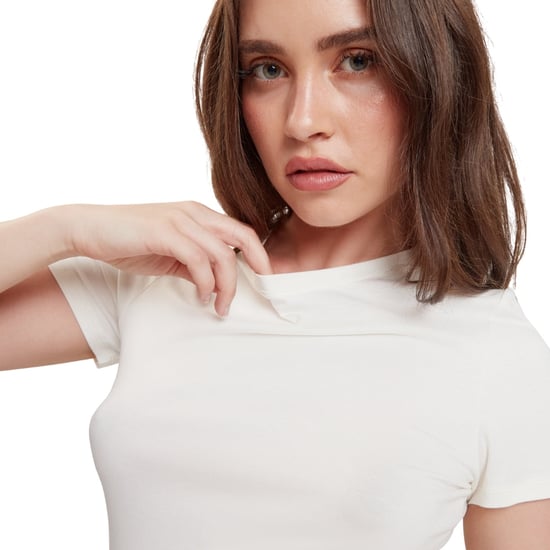 Ted Baker Getailleerd T-shirt Met Print In Ivoorkleur - Image 6