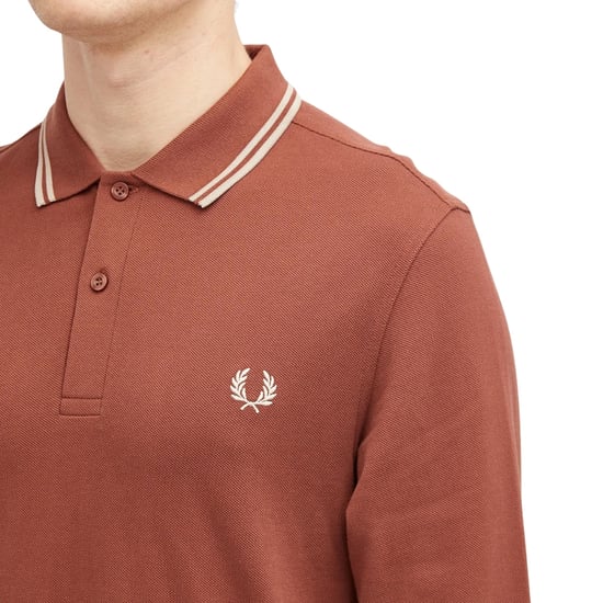 Fred Perry Zwarte Polo Met Dubbele Kraag En Lange Mouwen In Whiskybruine Kleur - Image 4