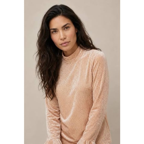 Helena Hart 7885 pull paillet nude - Image 3