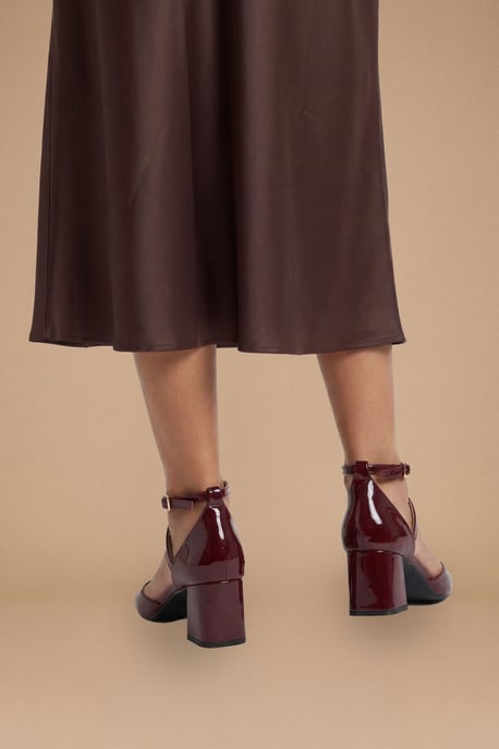 Good For The Sole: Wide Fit Millie Comfort Faux Patent Leather Cross Strap Medium Heel Court Shoes - Image 2